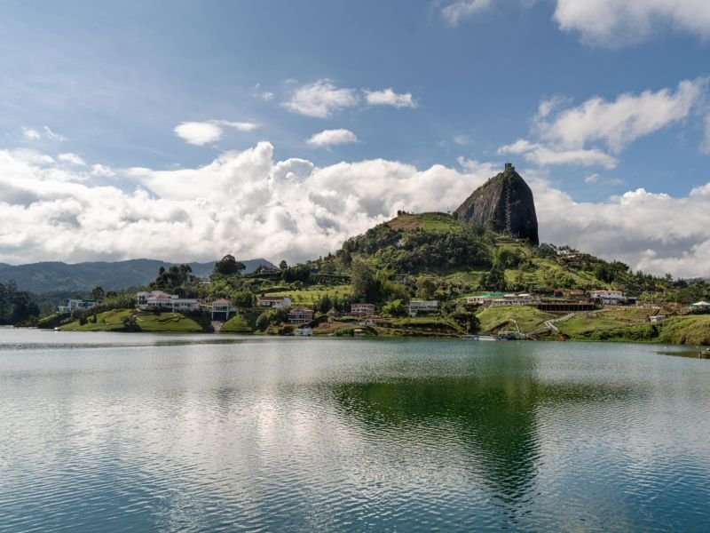 Embalse de Guatapé y El Peñol